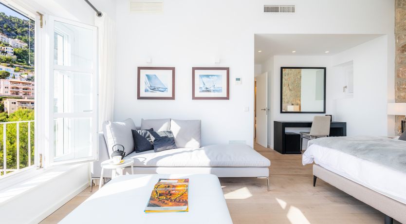 Photo of Aquarius Serenity