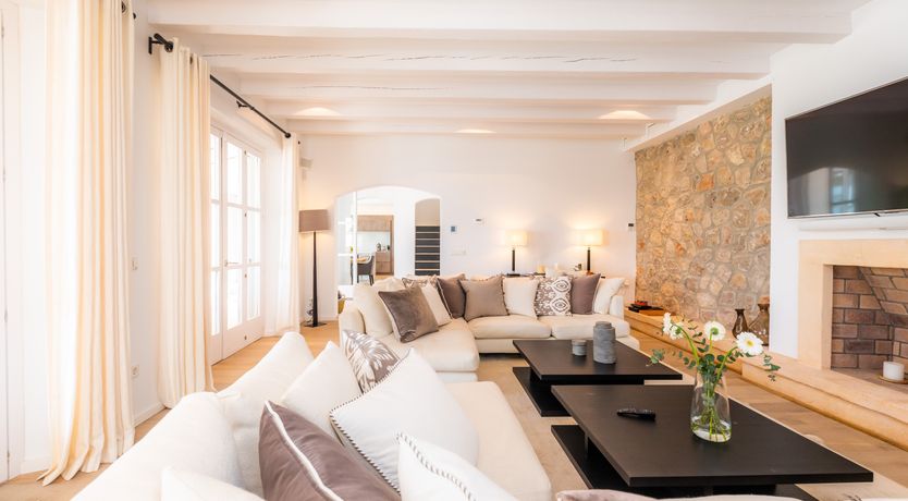 Photo of Aquarius Serenity