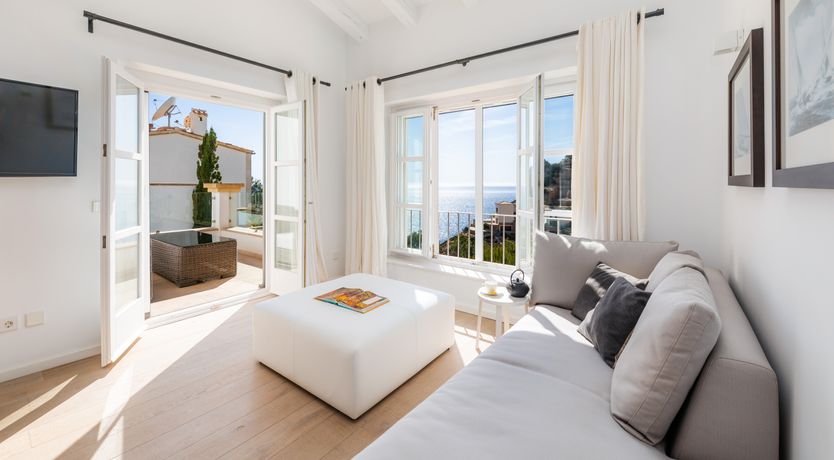 Photo of Aquarius Serenity