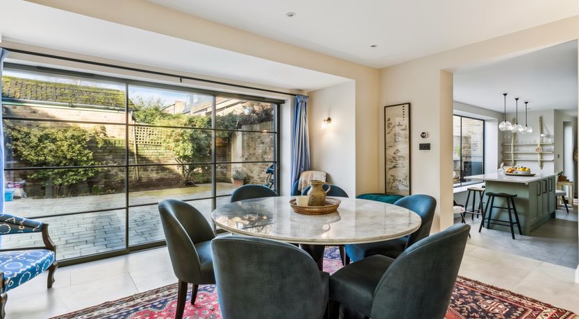 Photo of Barnes Beauty