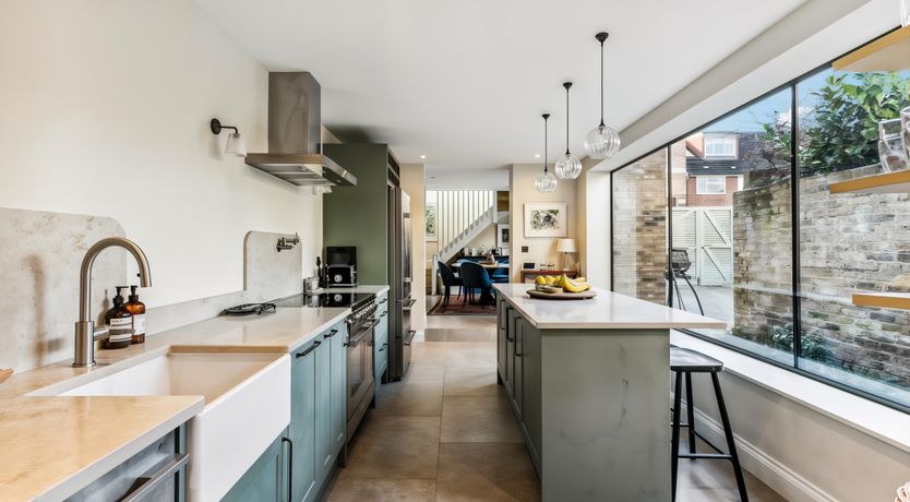 Photo of Barnes Beauty