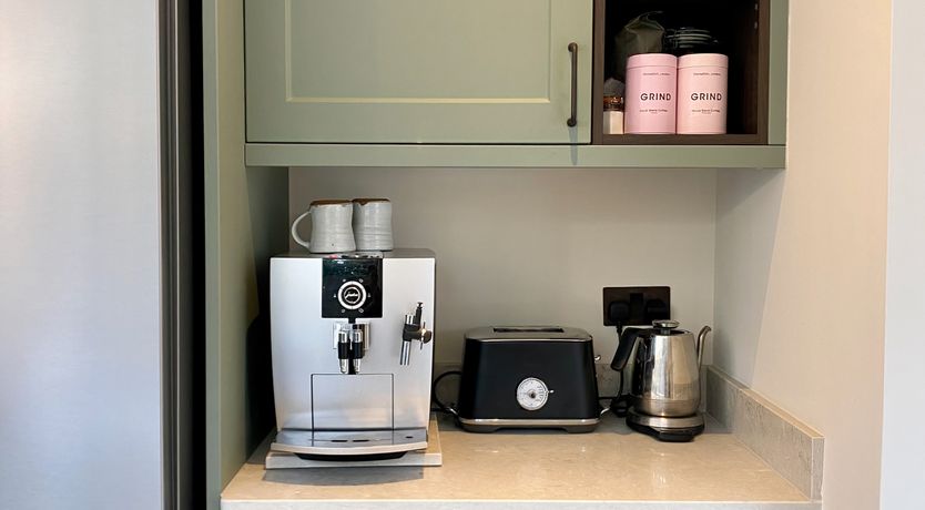 Photo of Barnes Beauty