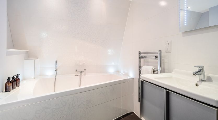 Photo of Georgian Chapel