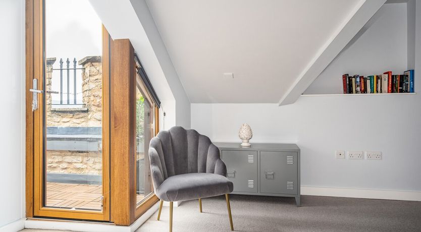 Photo of Georgian Chapel