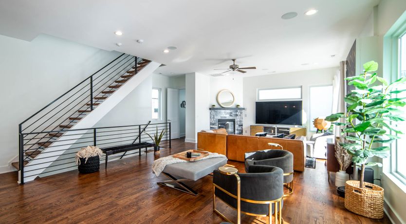 Photo of Charlotte Chic