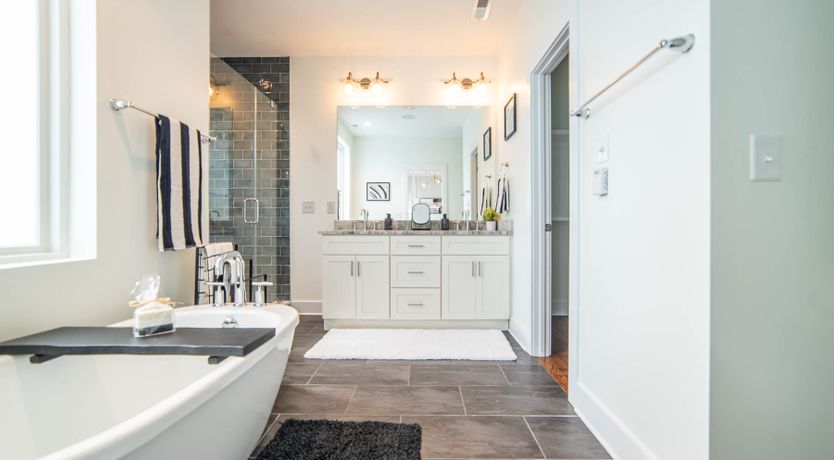 Photo of Charlotte Chic