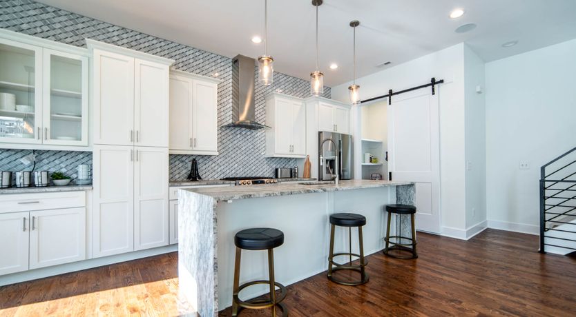 Photo of Charlotte Chic