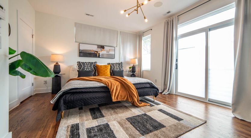 Photo of Charlotte Chic