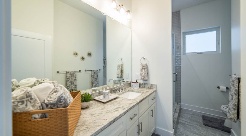 Photo of Charlotte Chic