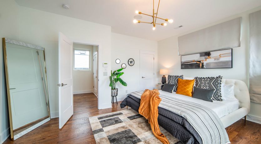 Photo of Charlotte Chic