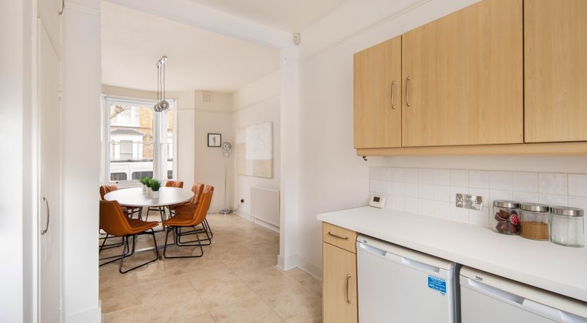 Photo of Round the Wicket