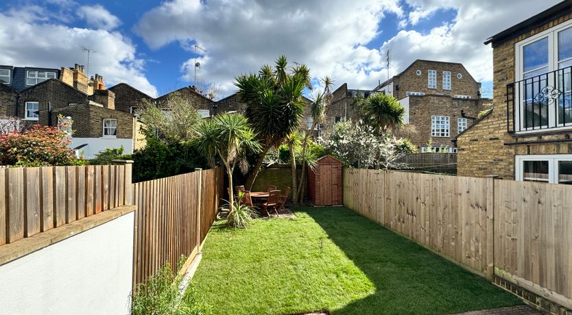 Photo of Round the Wicket