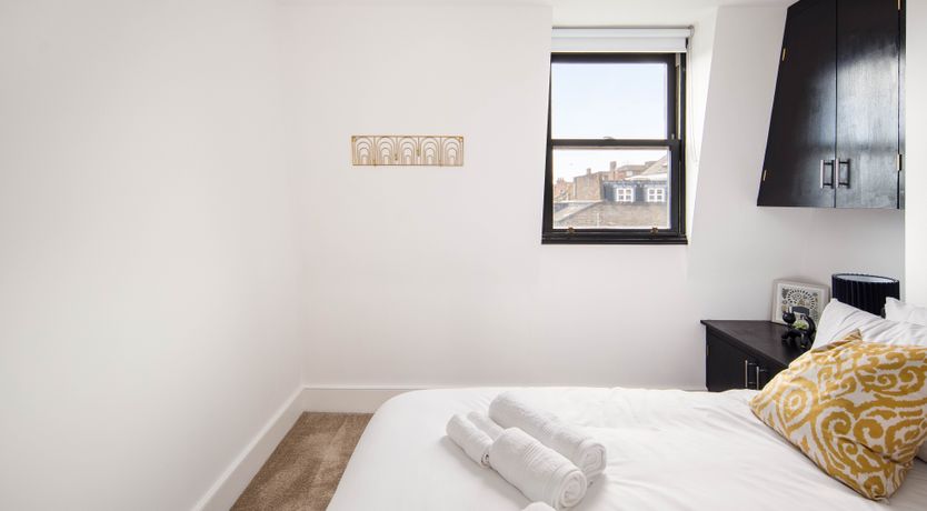 Photo of Round the Wicket