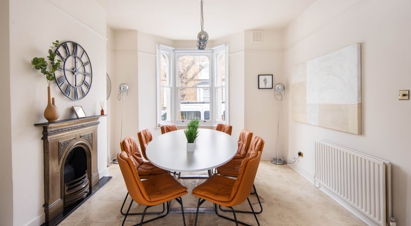 Photo of Round the Wicket