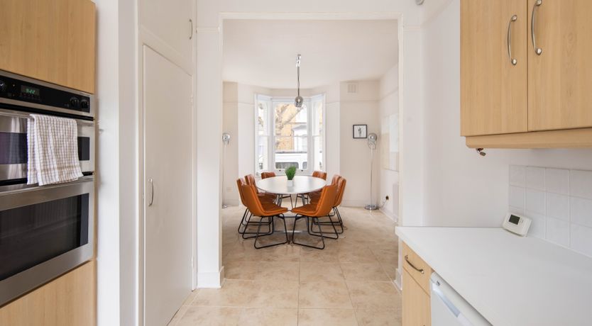 Photo of Round the Wicket