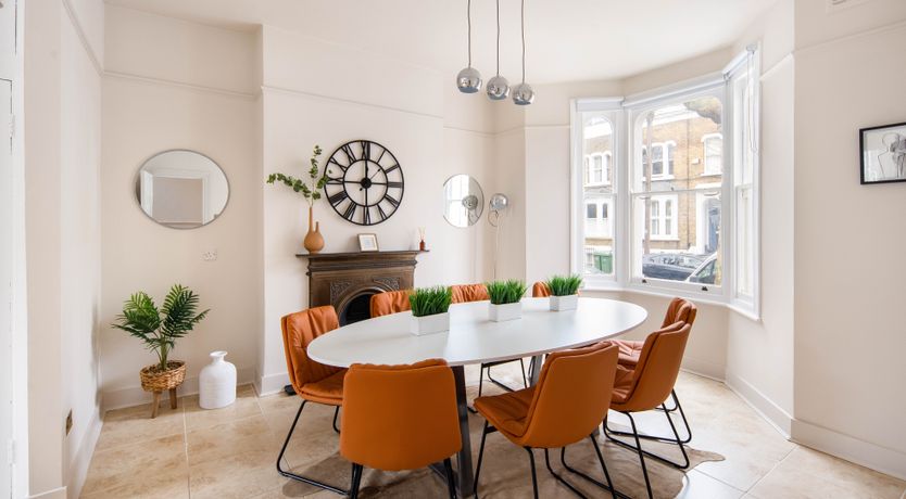 Photo of Round the Wicket