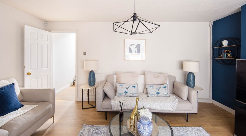 Photo of Round the Wicket