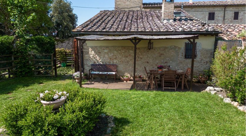 Photo of Tuscan Couplet