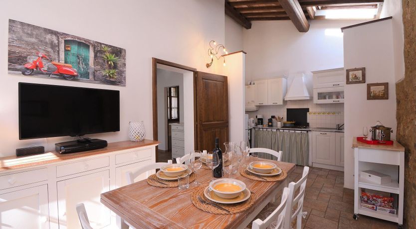 Photo of Tuscan Couplet