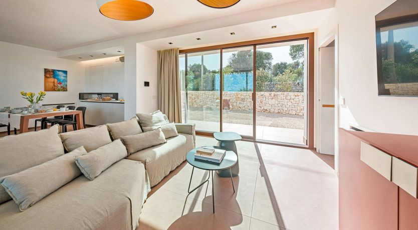 Photo of Sapphire Waters