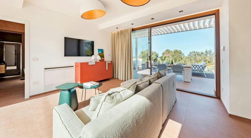 Photo of Sapphire Waters