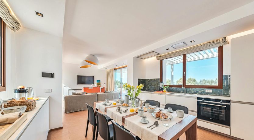 Photo of Sapphire Waters