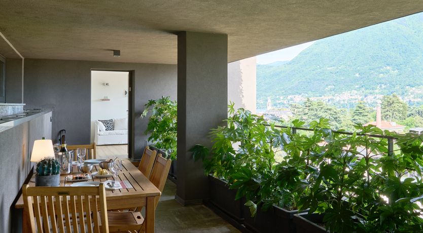 Photo of Como Contemporary