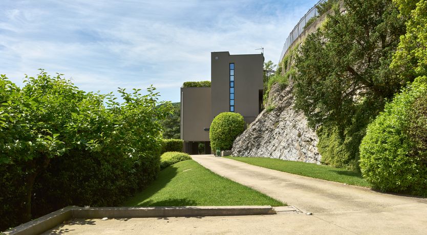 Photo of Como Contemporary