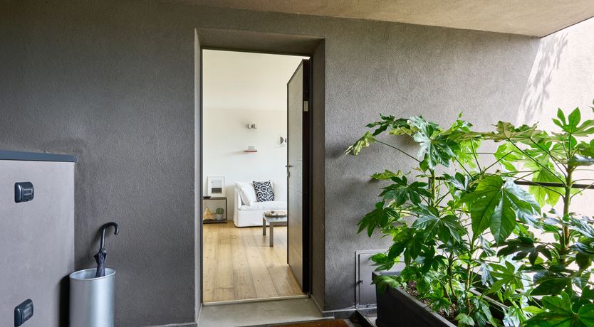 Photo of Como Contemporary