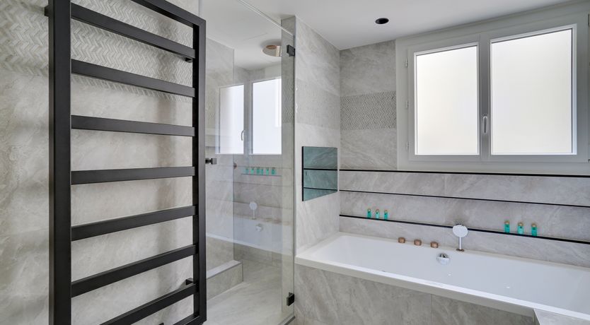 Photo of Amber Avenue