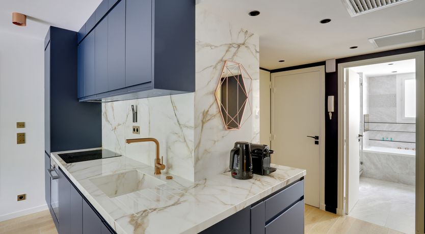 Photo of Amber Avenue