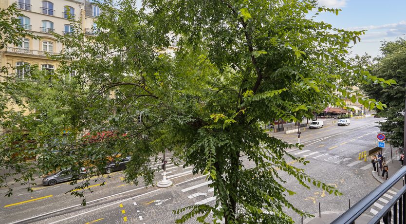 Photo of Amber Avenue