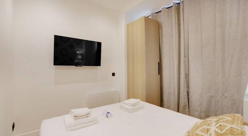 Photo of Parisian Melody