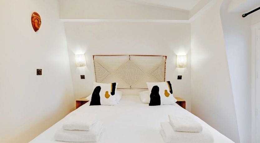 Photo of Parisian Melody