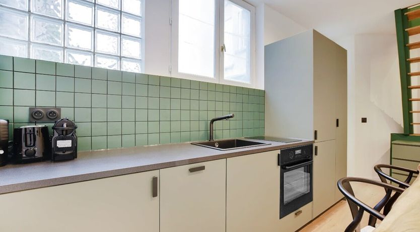 Photo of Parisian Melody