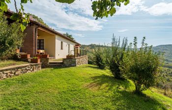 Sun-Kissed Soul Holiday Home