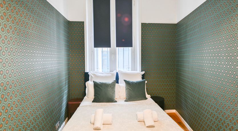 Photo of Bastille Beauty