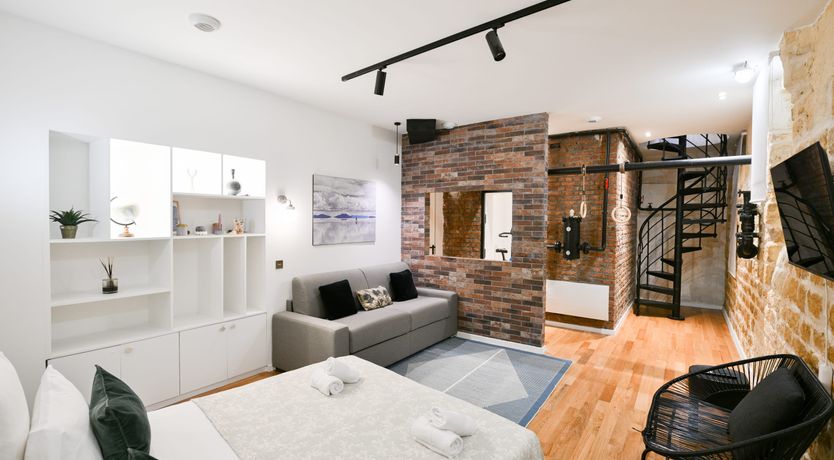 Photo of Bastille Beauty