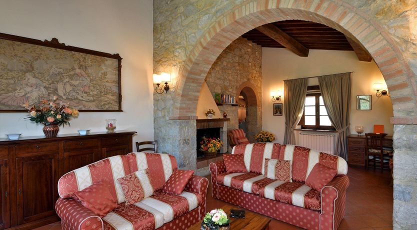 Photo of Chianti Stone