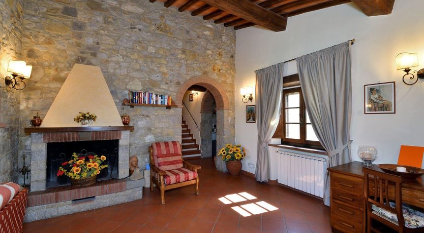 Photo of Chianti Stone