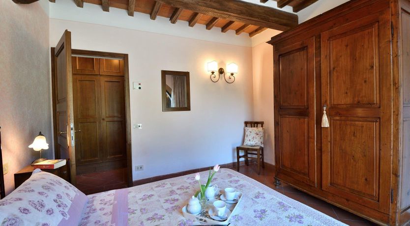 Photo of Chianti Stone