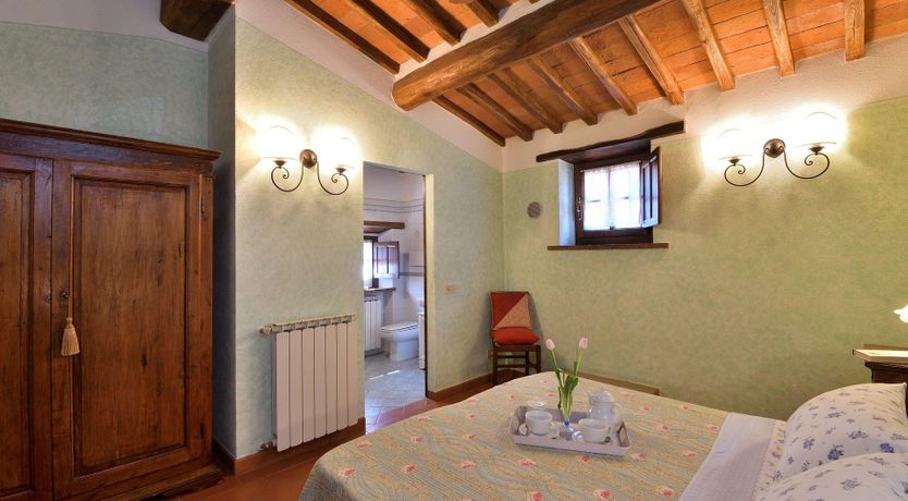 Photo of Chianti Stone