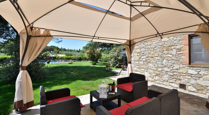 Photo of Chianti Stone