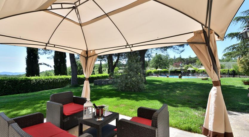 Photo of Chianti Stone