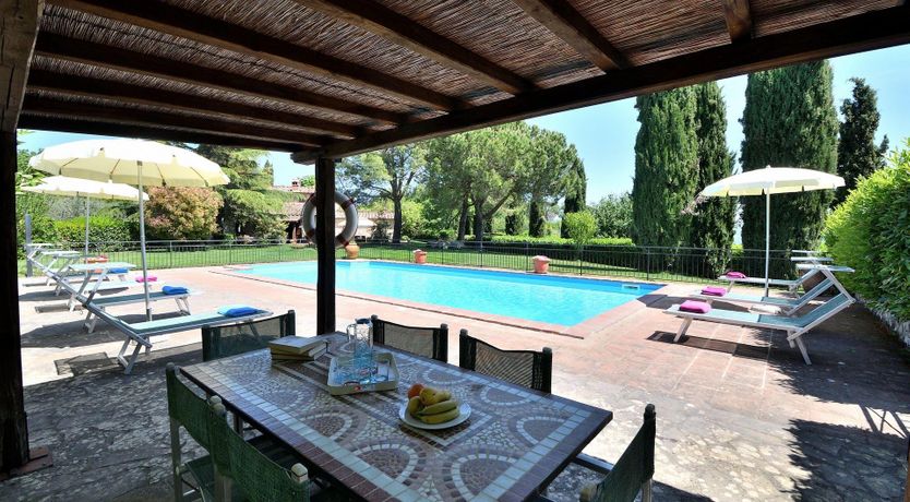 Photo of Chianti Stone