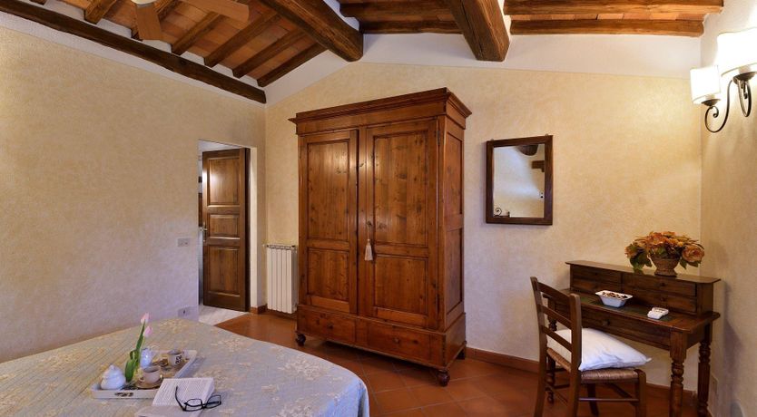 Photo of Chianti Stone