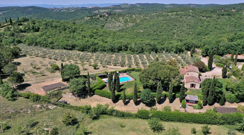 Photo of Chianti Stone