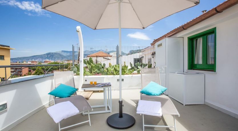 Photo of Sunbeams & Citrus