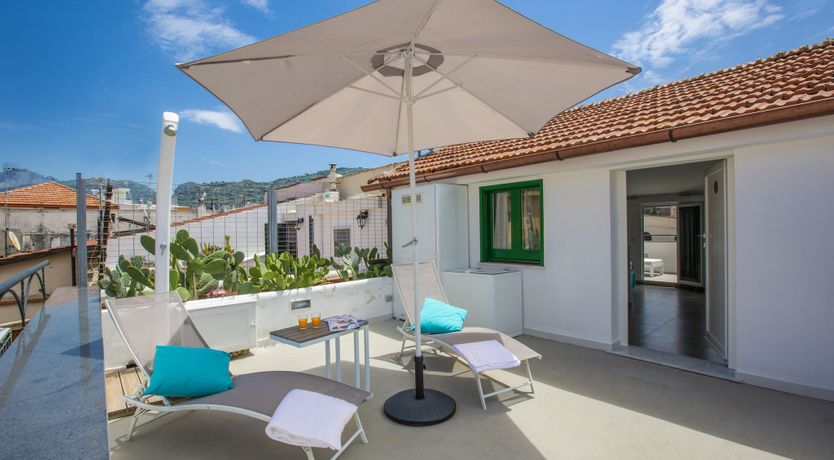 Photo of Sunbeams & Citrus