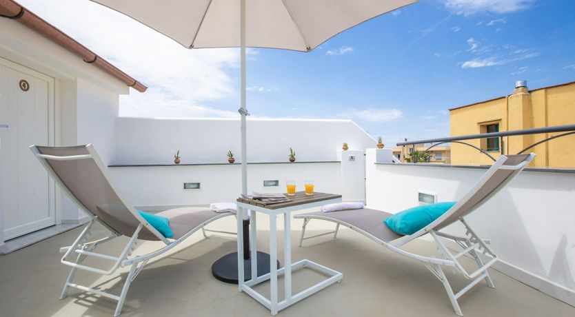 Photo of Sunbeams & Citrus